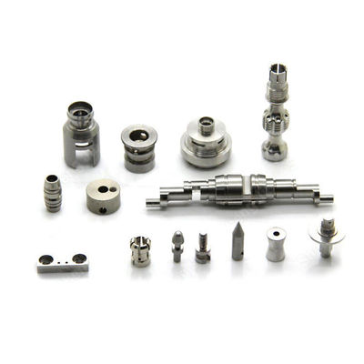 Metalen CNC-draaionderdelen op maat Polieren Afwerking Boren Etc.