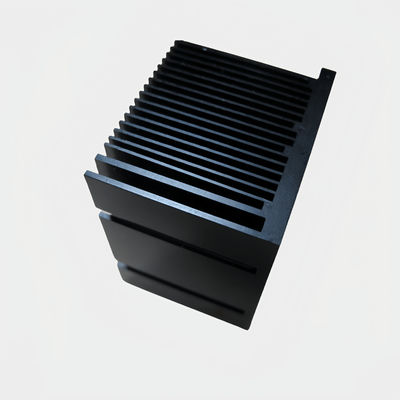 Op maat gemaakte lichtgewicht aluminium warmtebak 6000 serie met lange duurzaamheid Gemakkelijk te installeren