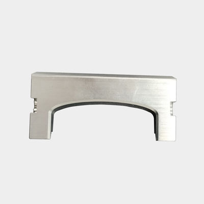 Op maat gemaakte CNC-bewerkingsonderdelen Commercieel aluminium voorpaneel Uitstekende slagvastheid en corrosiebestandheid