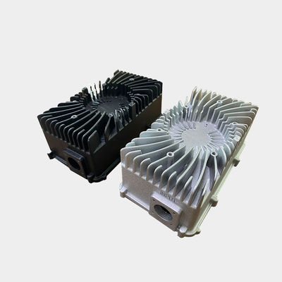 Op maat gemaakte verwerking Aluminium legering Radiator behuizing onderdelen Hoogdruk gieten voor warmteverlies