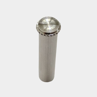CNC-bewerking met gegraveerd logo en matte afwerking voor niet-standaard metalen schachtvormige onderdelen