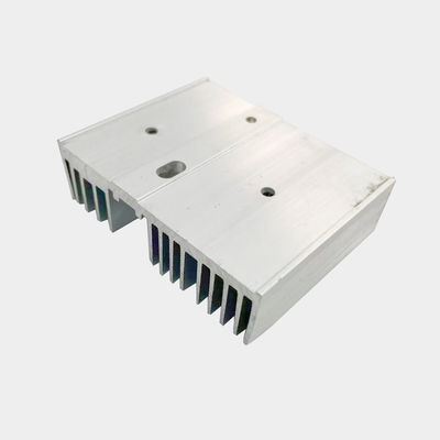 Corrosiebestendige aluminiumprofiel warmteput Aluminium extrusie warmteput met efficiënte warmteafvoer